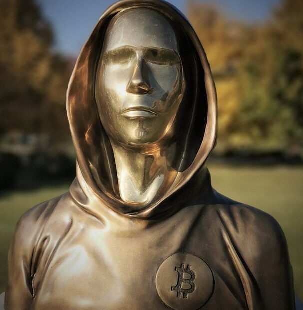 satoshi statue